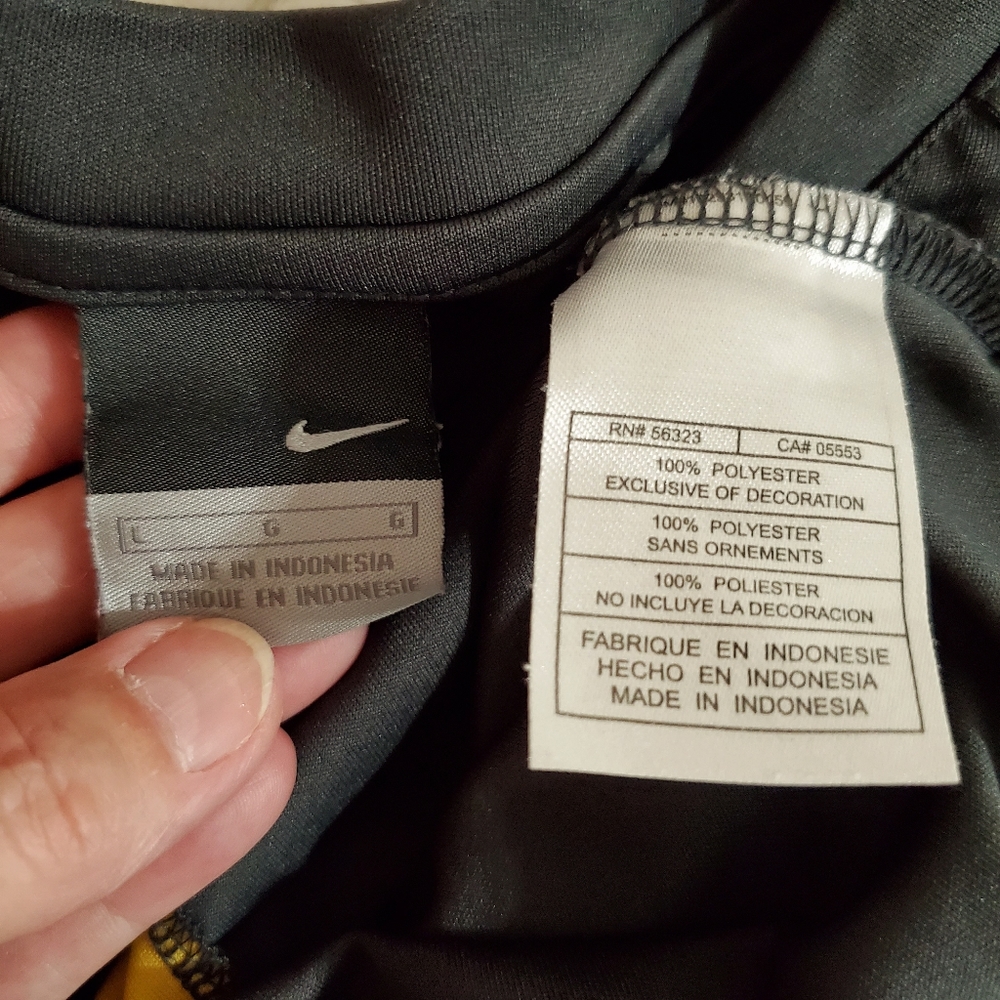 Nike gray yellow & white  short sleeve athletic top jersey Lrg. workout gym rat - Picture 5 of 5